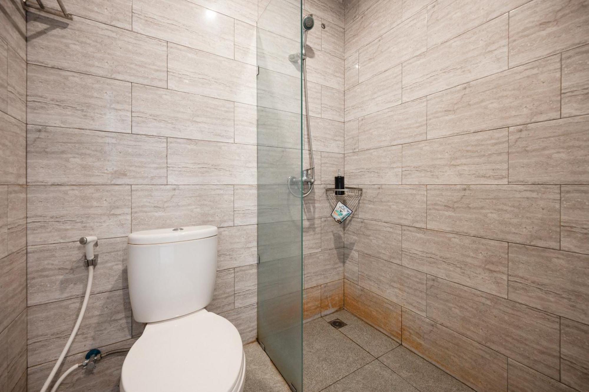 Reddoorz Plus At Yasa'S Living Denpasar サヌール 外观 照片