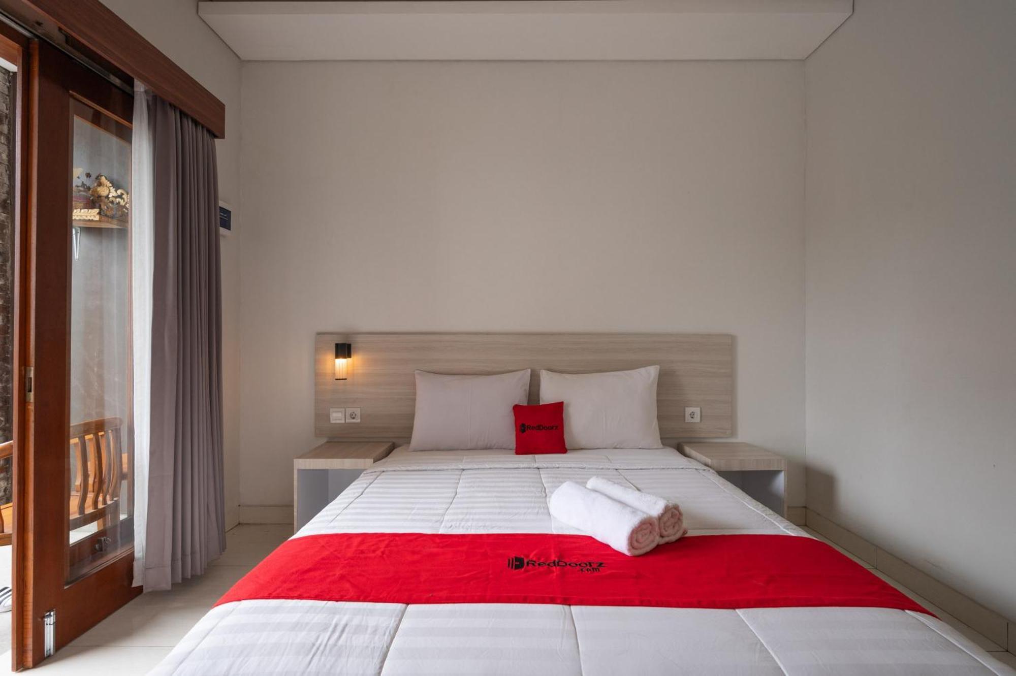 Reddoorz Plus At Yasa'S Living Denpasar サヌール 外观 照片